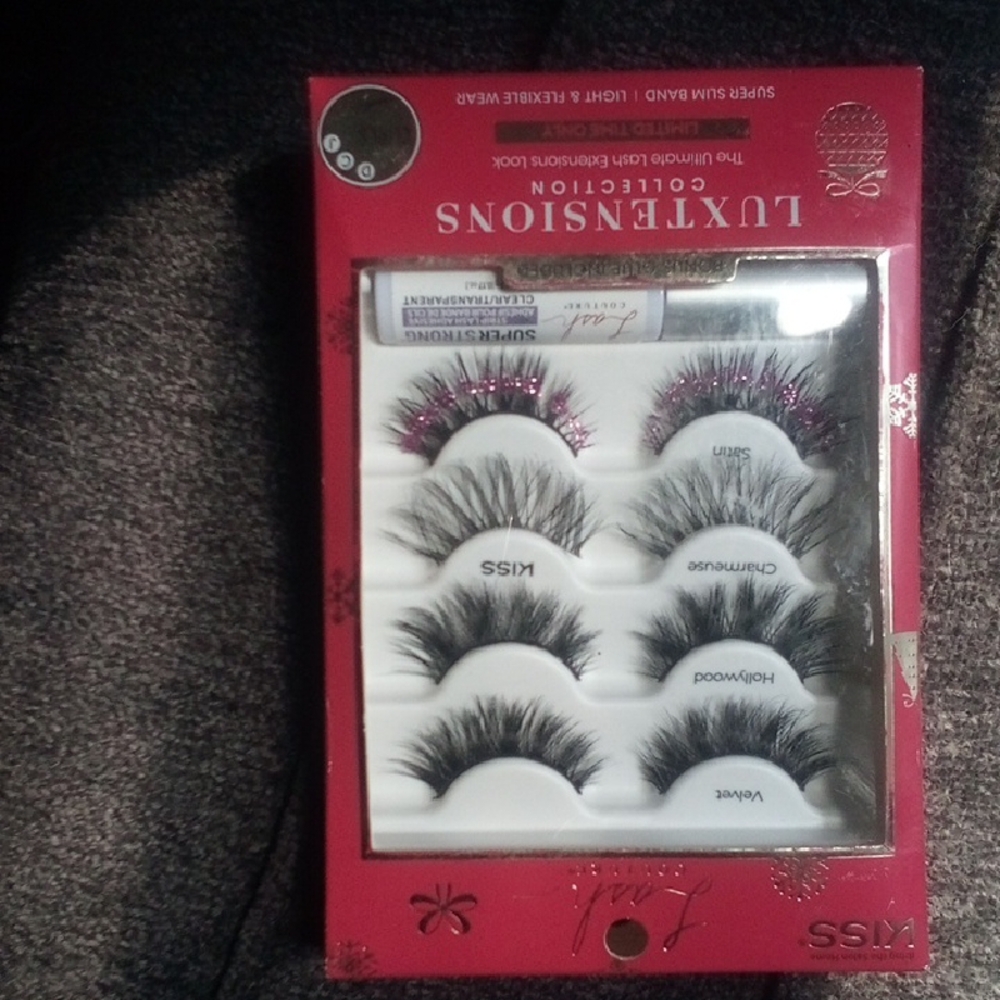 KISS Lux Extensions Collection - Black and Pink Lashes